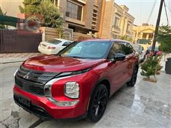 ميتسوبيشي اوتلاندر
